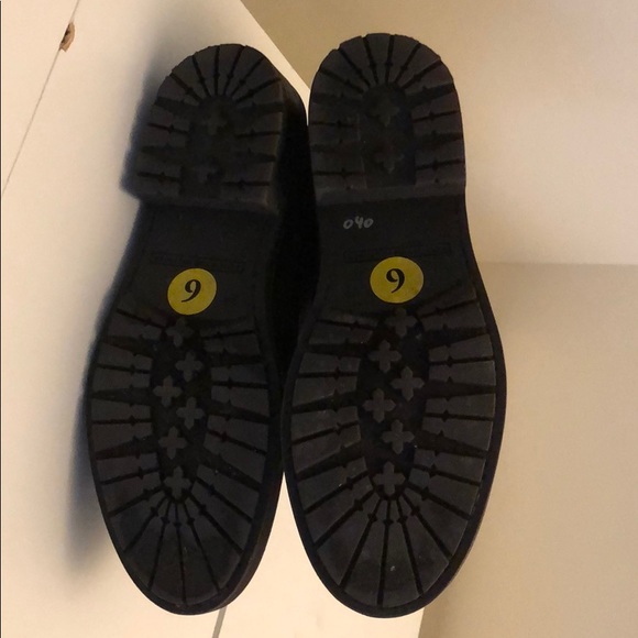 Tommy Hilfiger boots - Picture 3 of 6